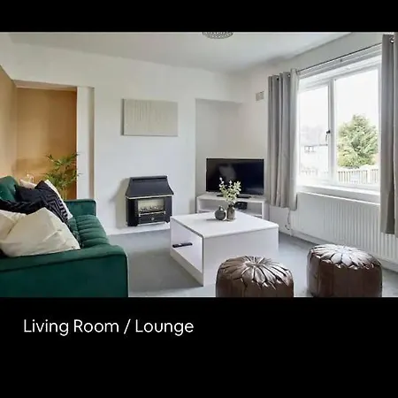 Spacious 3 Bedroom House In Nottingham Extérieur photo