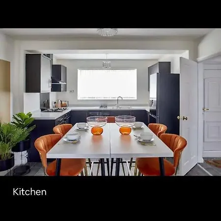 Spacious 3 Bedroom House In Nottingham Extérieur photo