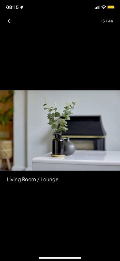 Spacious 3 Bedroom House In Ноттингем